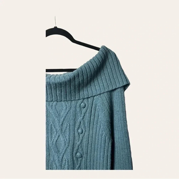 1159. Sundance OFF SHOULDERS SWEATER LONG SLEEVES SIZE LARGE TEAL IN COLOR - Picture 2 of 9